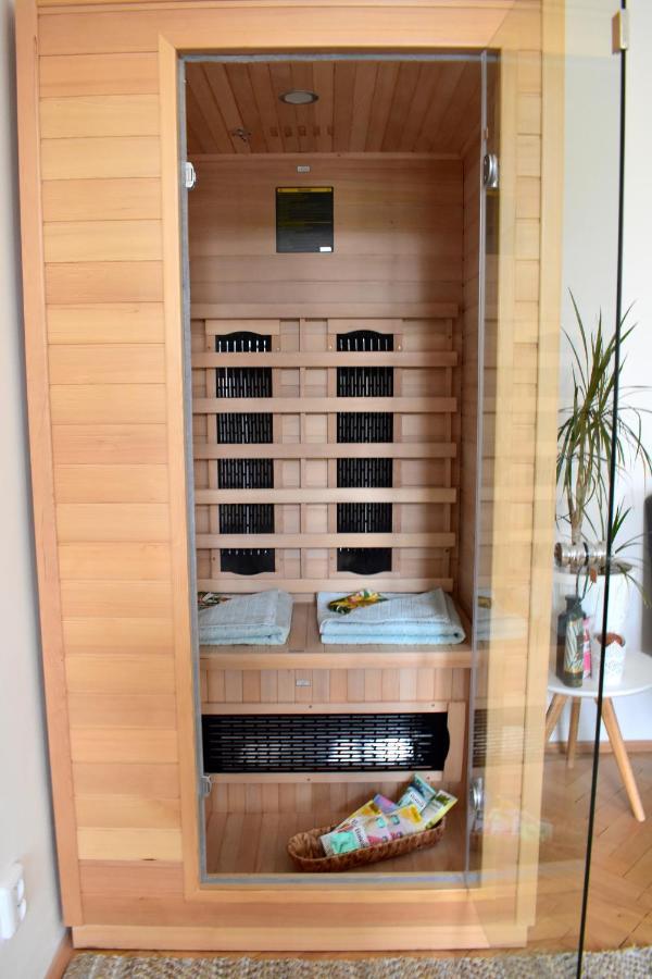 Wellness Apartments Florenc Praga Esterno foto