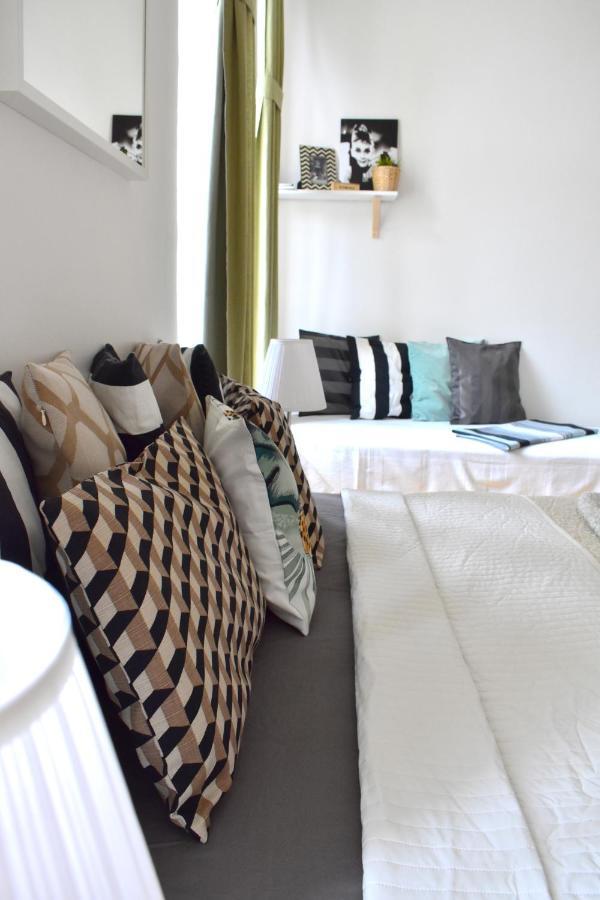 Wellness Apartments Florenc Praga Esterno foto